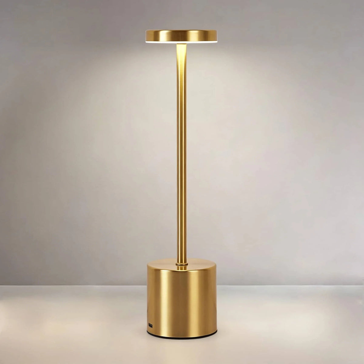 Luminária de mesa minimalista LED com sensor de toque sem fio (recarregável via USB)